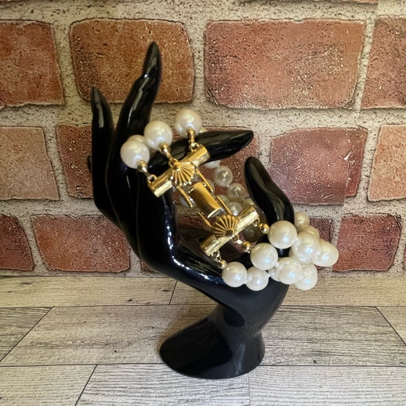 Richelieu Jewelry - Vintage Faux Pearl Bracelet• Signed - Richelieu